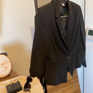 Simply Styled Black Blazer